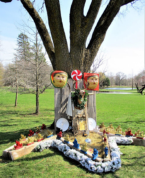 Large Whimsy (view 3)